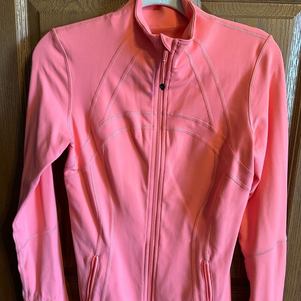 Lululemon Raspberry Cream define jacket NWOT - Picture 5 of 8
